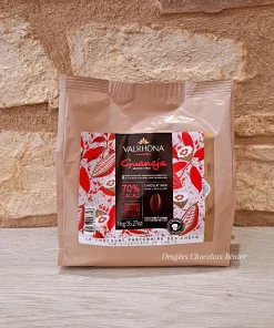 Sac de fèves chocolat noir Guanaja 70% 1 kg – Valrhona